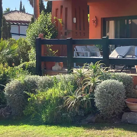 Residencia Martina * إِستيبونا
